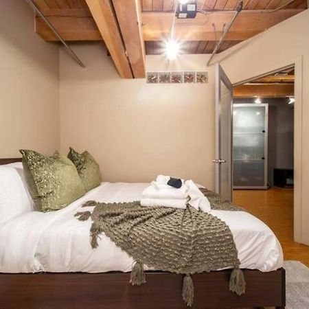 Historic Jd Loft, Near Ice District, Rogers Place, Ug Parking Έντμοντον Εξωτερικό φωτογραφία