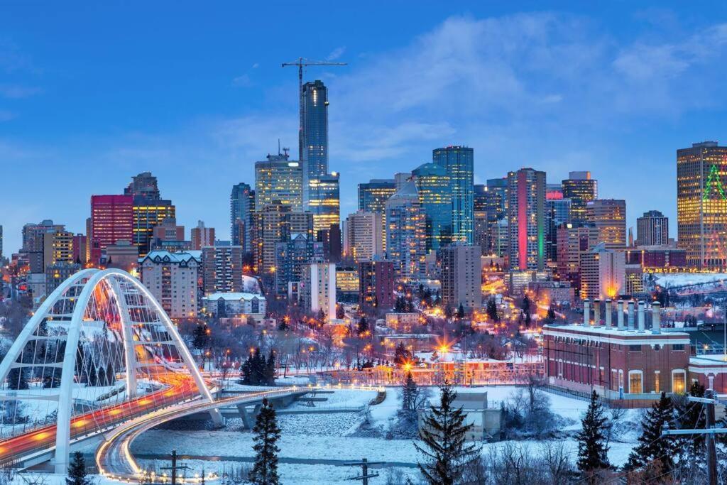 Historic Jd Loft, Near Ice District, Rogers Place, Ug Parking Έντμοντον Εξωτερικό φωτογραφία