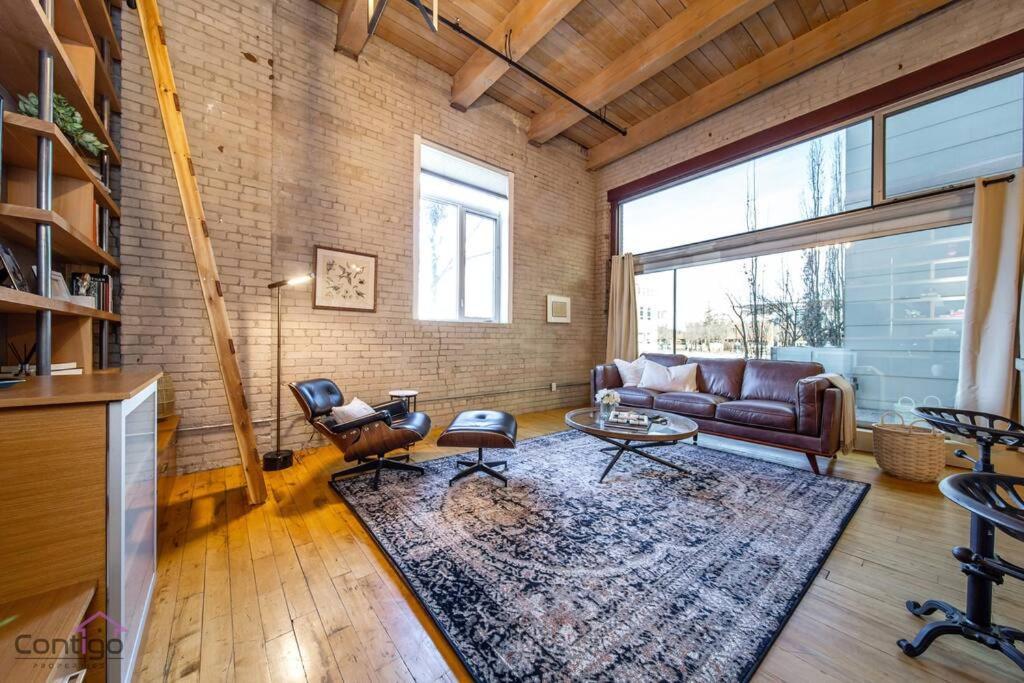 Historic Jd Loft, Near Ice District, Rogers Place, Ug Parking Έντμοντον Εξωτερικό φωτογραφία