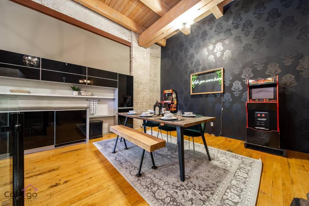 Historic Jd Loft, Near Ice District, Rogers Place, Ug Parking Έντμοντον Εξωτερικό φωτογραφία