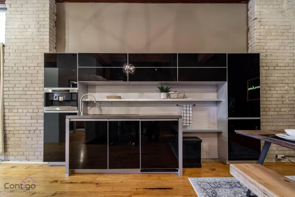Historic Jd Loft, Near Ice District, Rogers Place, Ug Parking Έντμοντον Εξωτερικό φωτογραφία