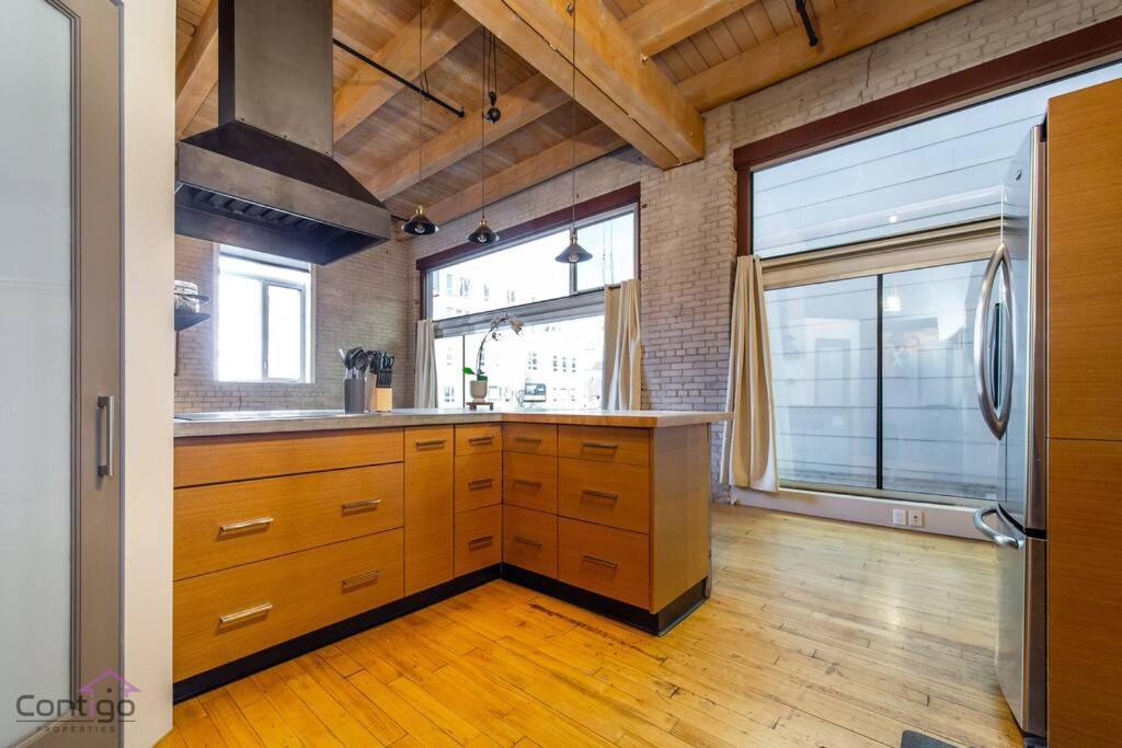 Historic Jd Loft, Near Ice District, Rogers Place, Ug Parking Έντμοντον Εξωτερικό φωτογραφία