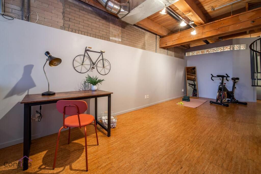 Historic Jd Loft, Near Ice District, Rogers Place, Ug Parking Έντμοντον Εξωτερικό φωτογραφία