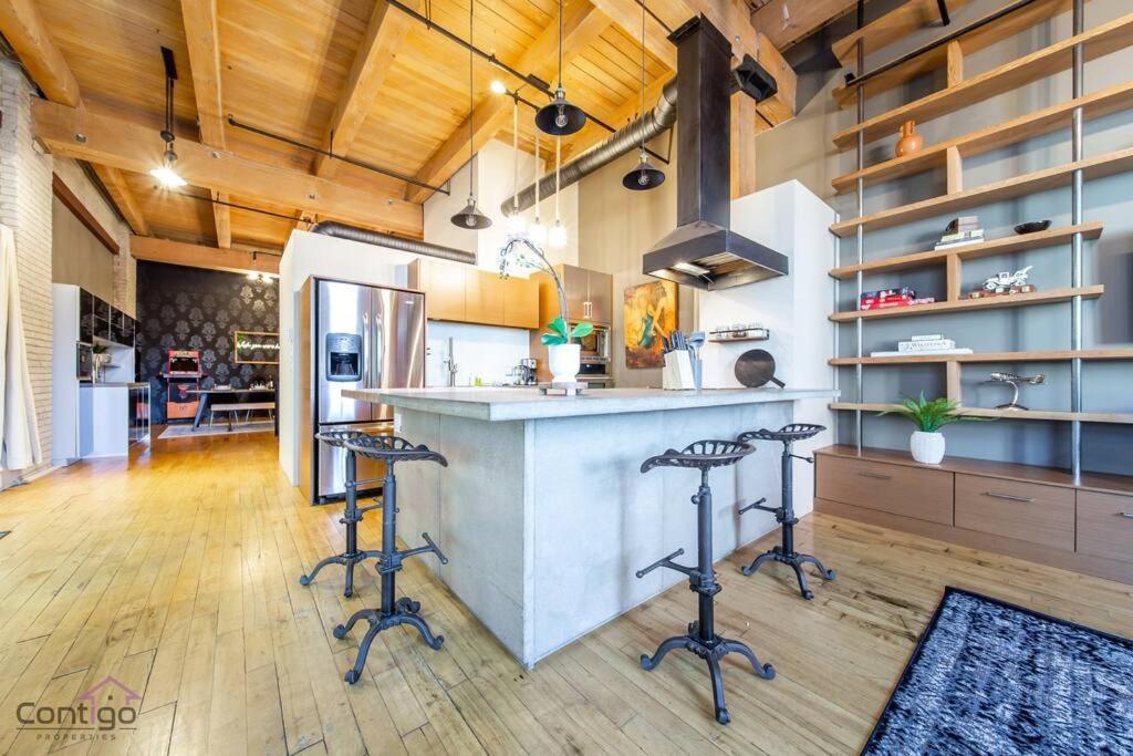 Historic Jd Loft, Near Ice District, Rogers Place, Ug Parking Έντμοντον Εξωτερικό φωτογραφία
