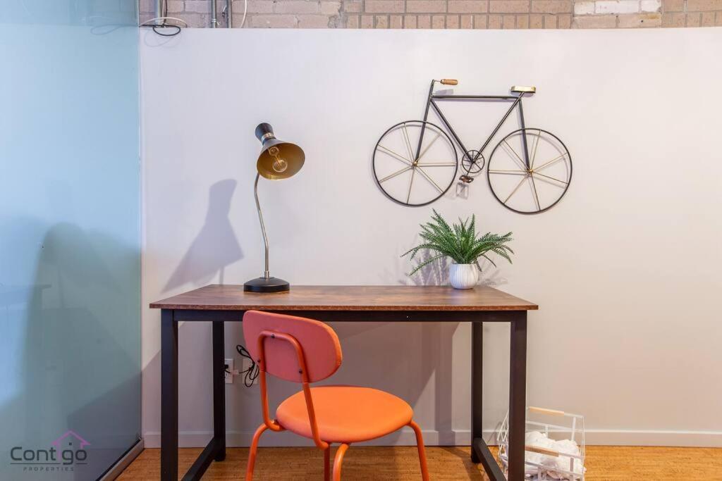 Historic Jd Loft, Near Ice District, Rogers Place, Ug Parking Έντμοντον Εξωτερικό φωτογραφία
